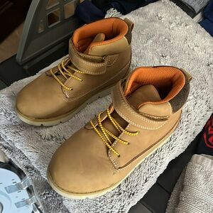 Osh Kosh work boots- little kid 12M